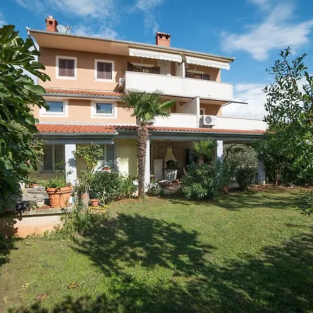 Devescovi Apartment