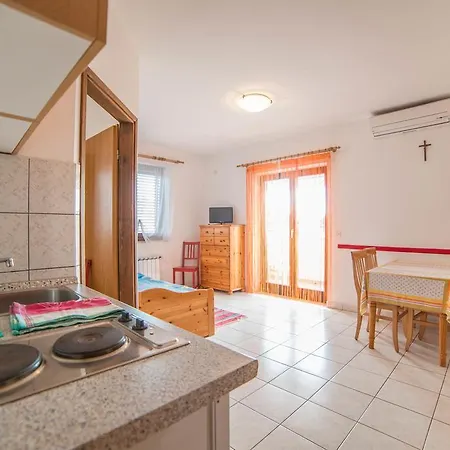 Devescovi Apartment *